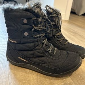 Columbia Woman Boots